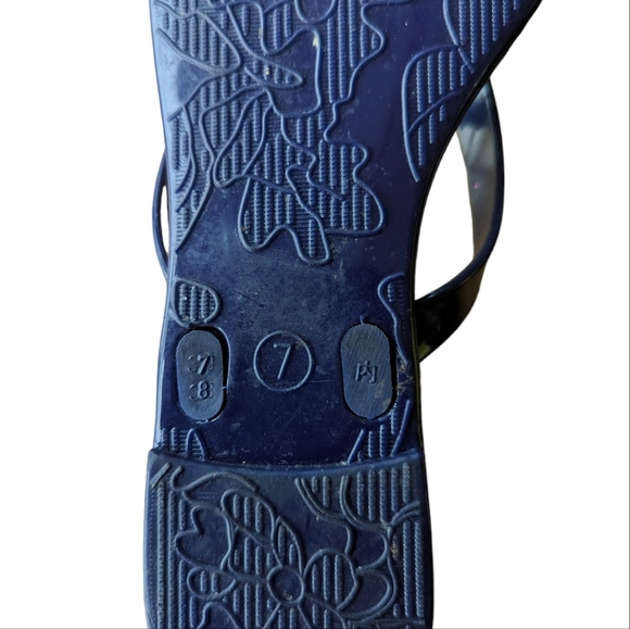 Women's Bootsitootsi sandles size 7. Blue with yellow bow. - Picture 3 of 3